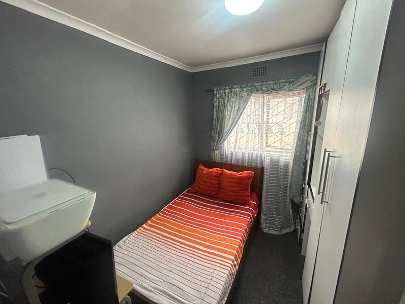 5 Bedroom Property for Sale in Malibu Village Western Cape
